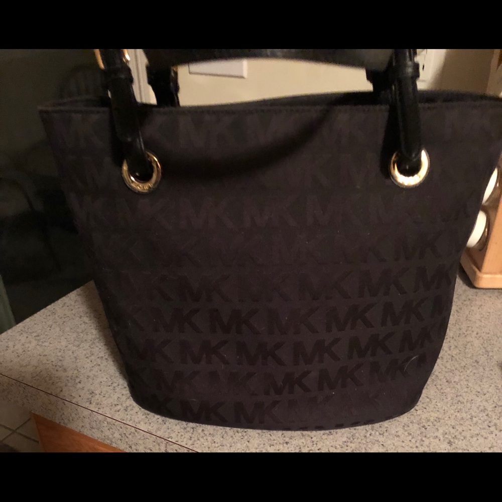 Michael Kors tote